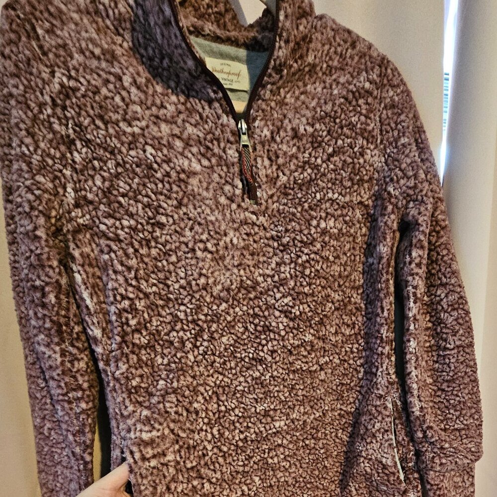 Pullover sweatshirt